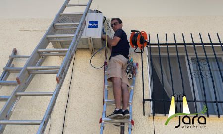 Instalación de Equipos de Aire Acondionado en Vivienda Unifamiliar
