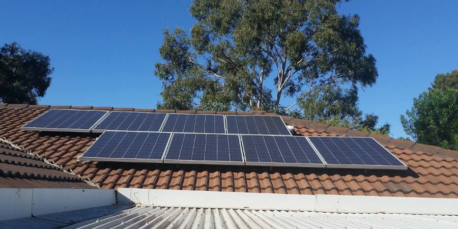 Ahorra y cuida el planeta con la instalación fotovoltaica de Jara Eléctrica